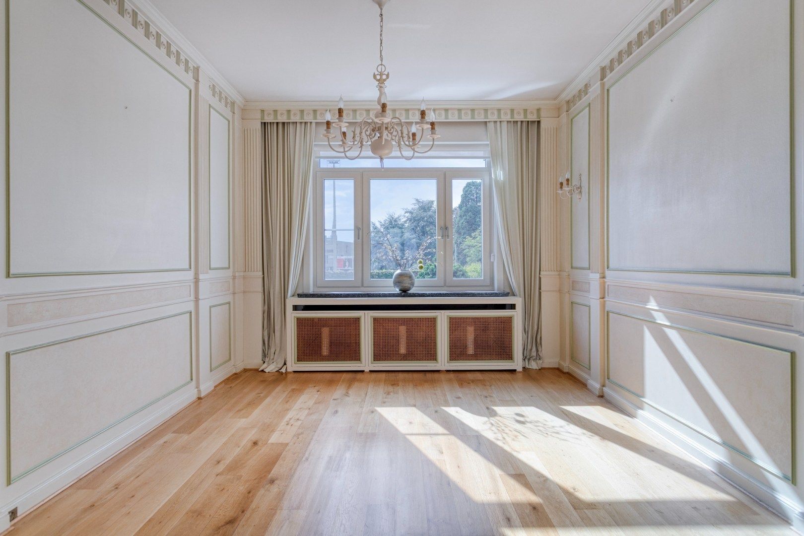 Statige woning in de Roterijstraat te Kortrijk met 223m² bew. Opp. foto 10