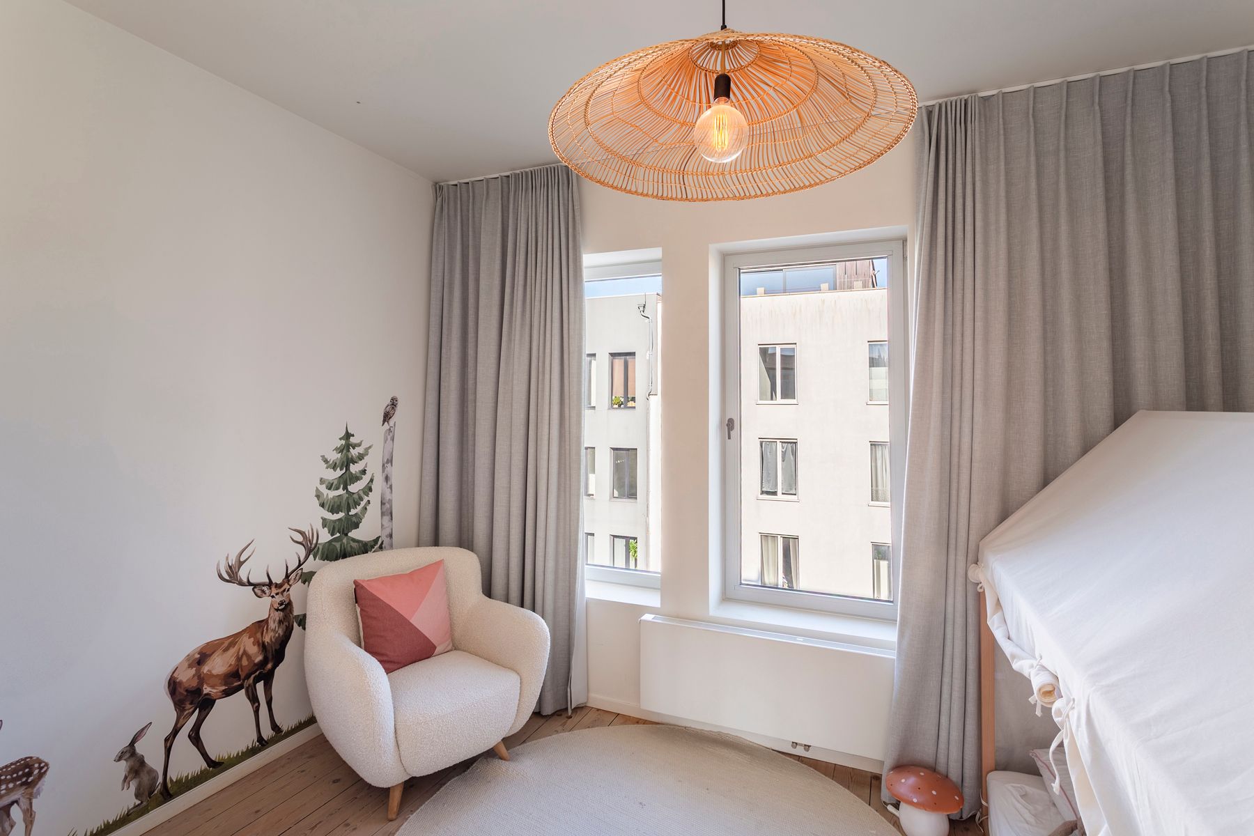 Hippe stadswoning aan de Troonplaats met buitenruimte foto 10