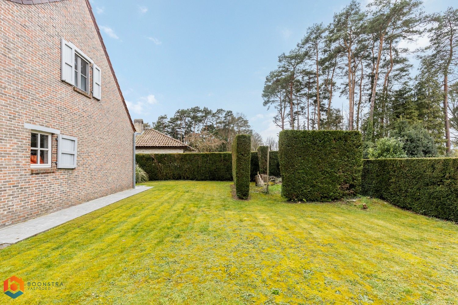 Ruime woning met 6 slpkrs en sfeervolle tuin met zwembad te Putte foto 11