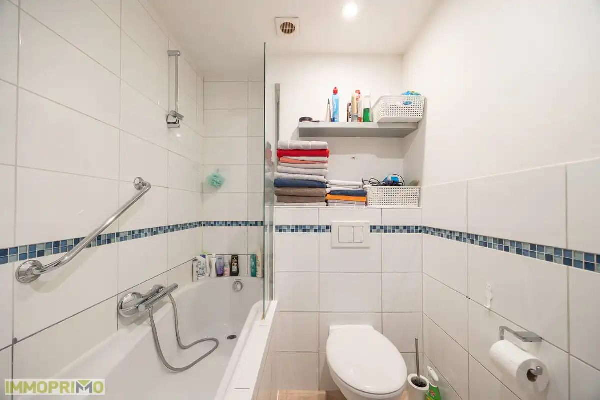 Ruim en lichtrijk appartement met 3 slaapkamers en terras in het hart van Deurne foto 10