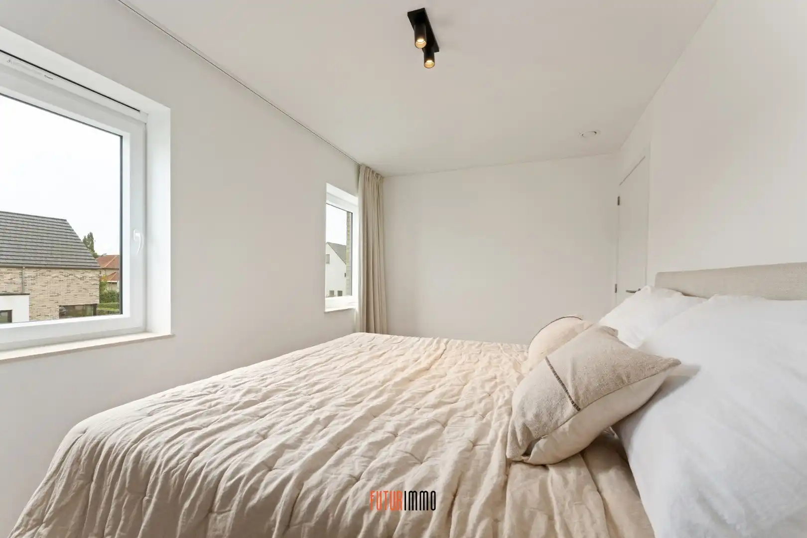 Nieuwbouwwoning met garage foto 9