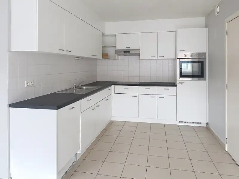 Lichtrijk appartement met 2 slaapkamers en terras foto 4