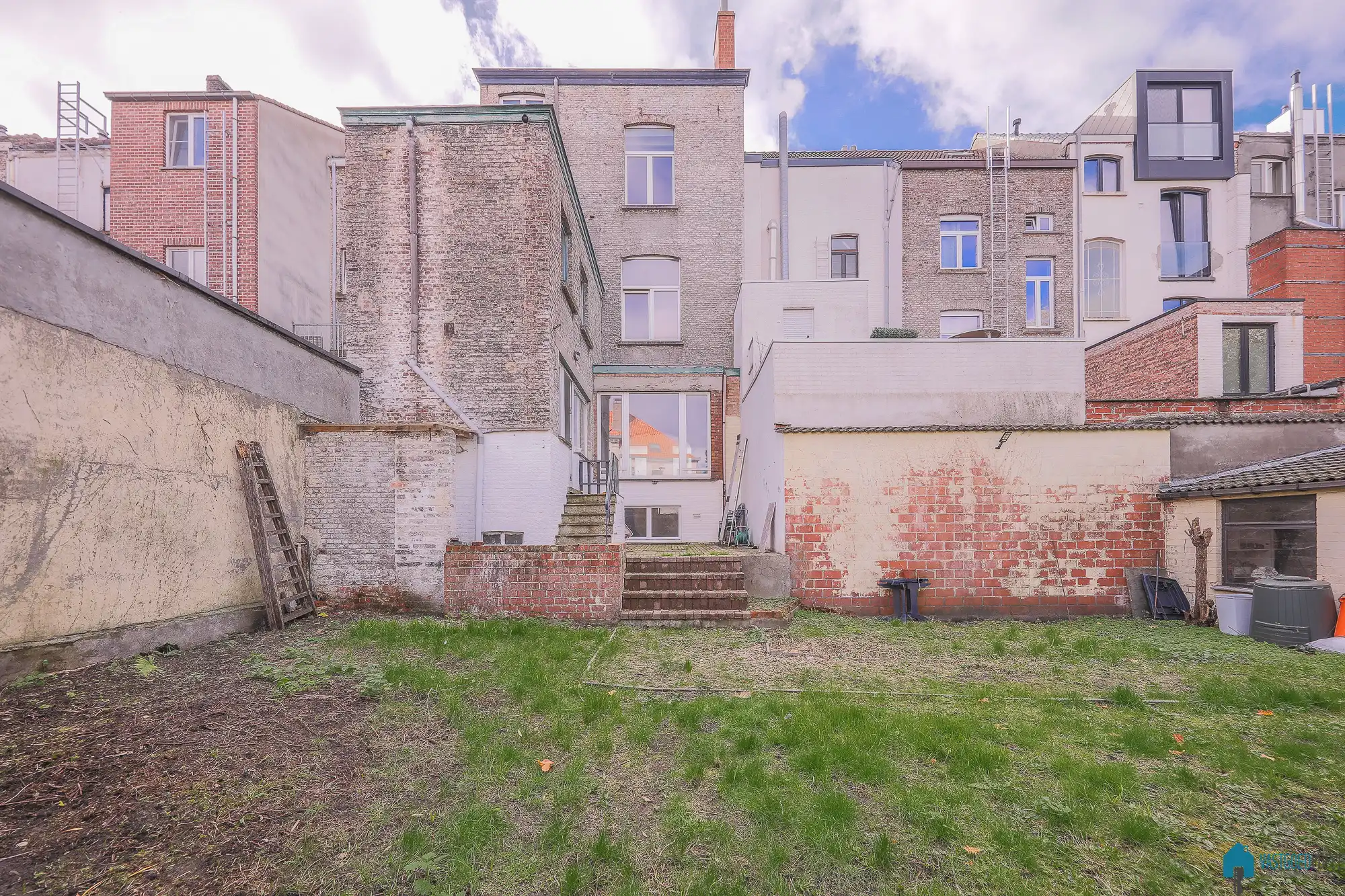 Ruim herenhuis met tuin en garage foto 6