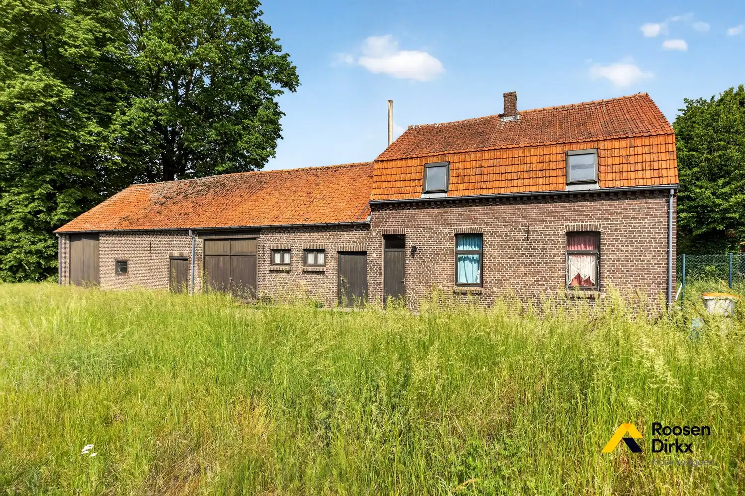 Toffe te renoveren gevelhoeve met woonst op perceel van bijna 14a in Kaulille foto {{pictureIndex}}