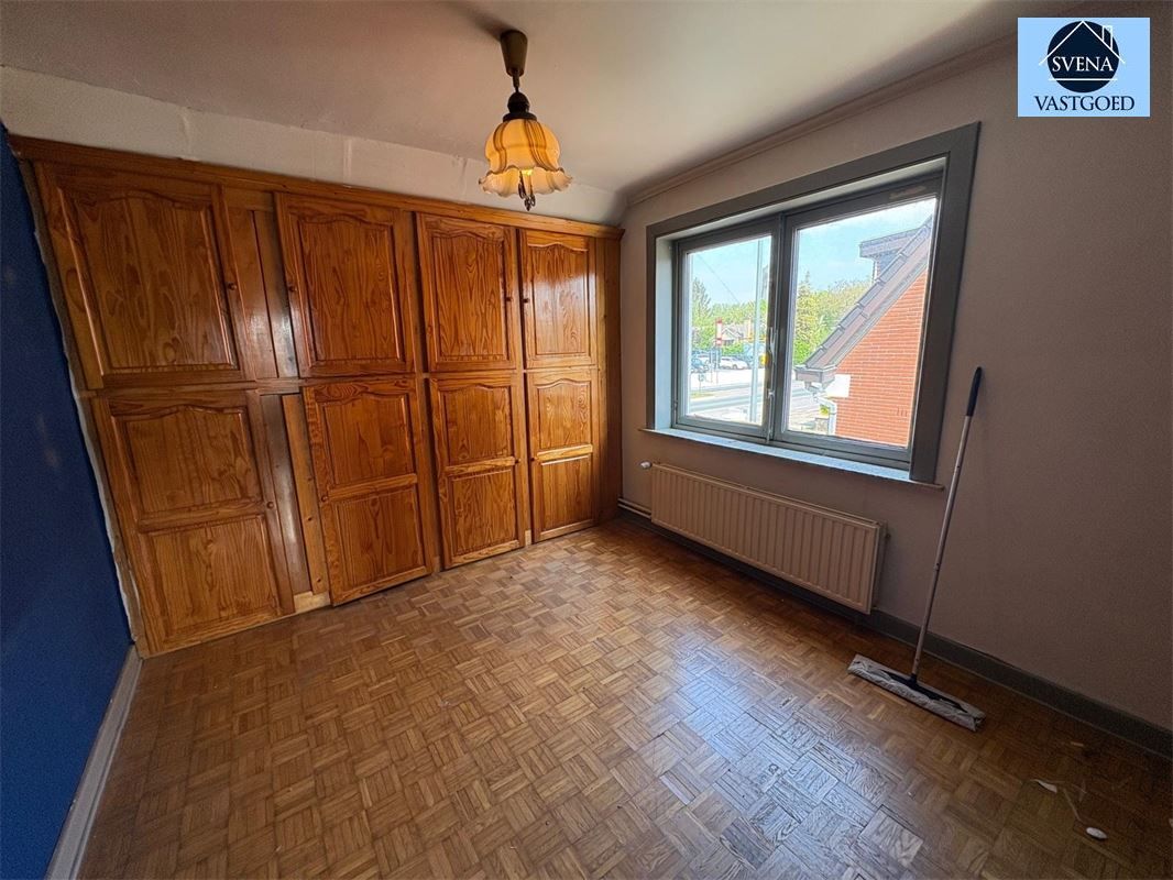 STATIGE TE RENOVEREN WONING MET 3 SLAAPKAMERS, GARAGE EN TUIN foto 9