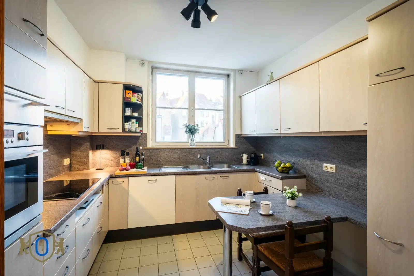 Herenwoning met garage & stadstuin foto 13