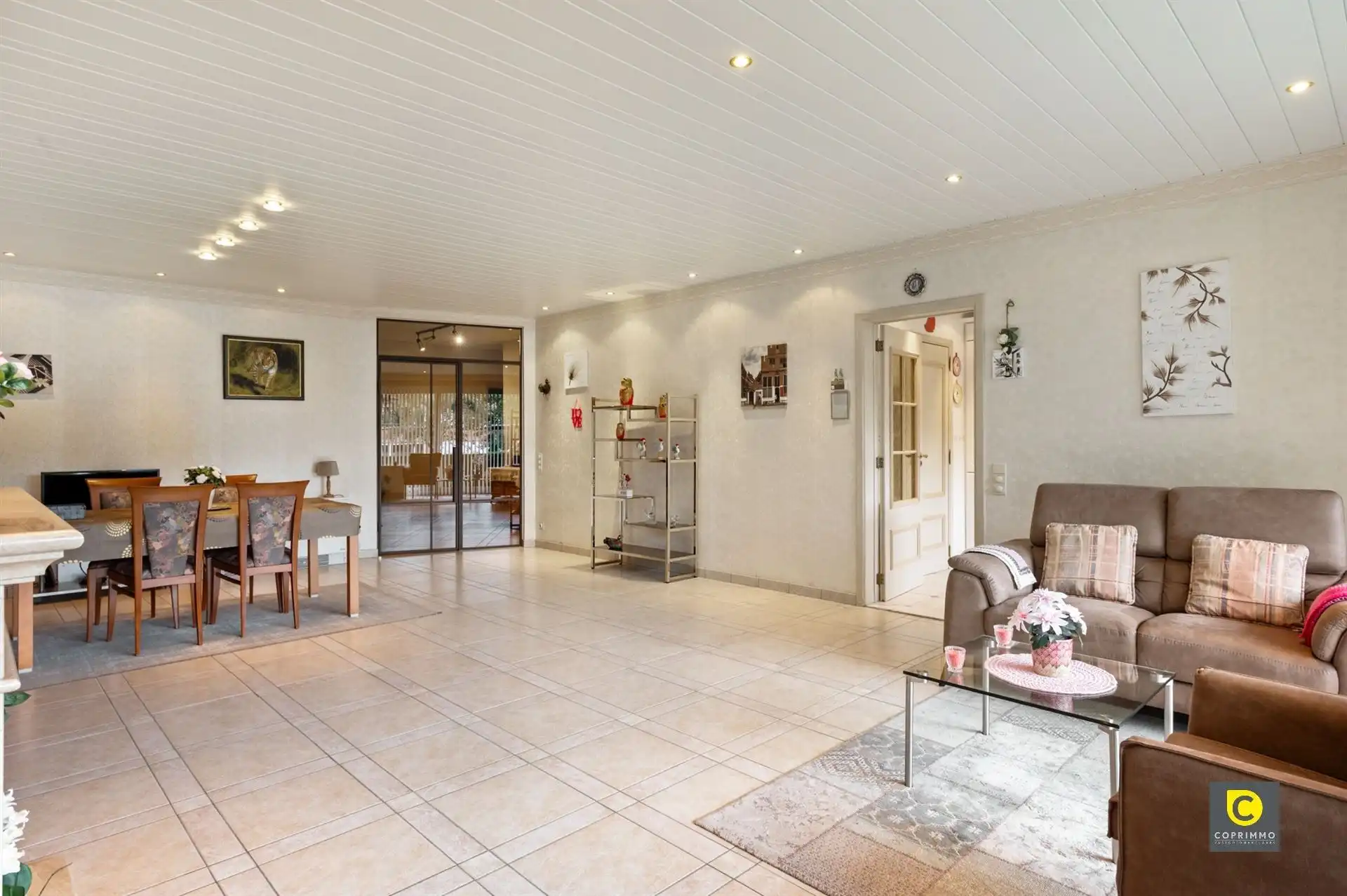  Charmant en lichtrijk GLV 3 slpk app met grote tuin! foto 4