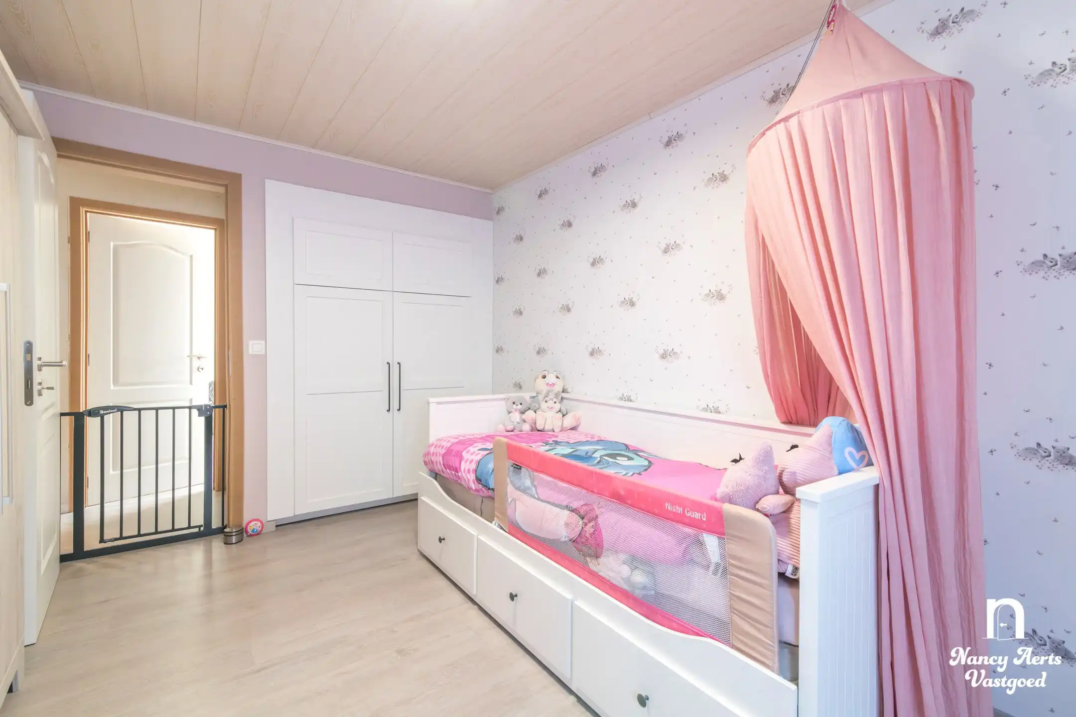 Gerenoveerde instapklare woning met zuidgerichte tuin foto 22