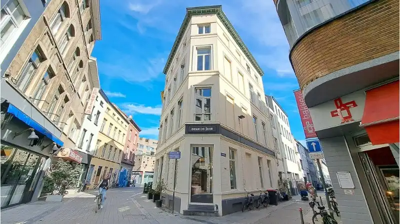 Unieke Opbrengsteigendom te koop in de Madridstraat in Oostende foto 19