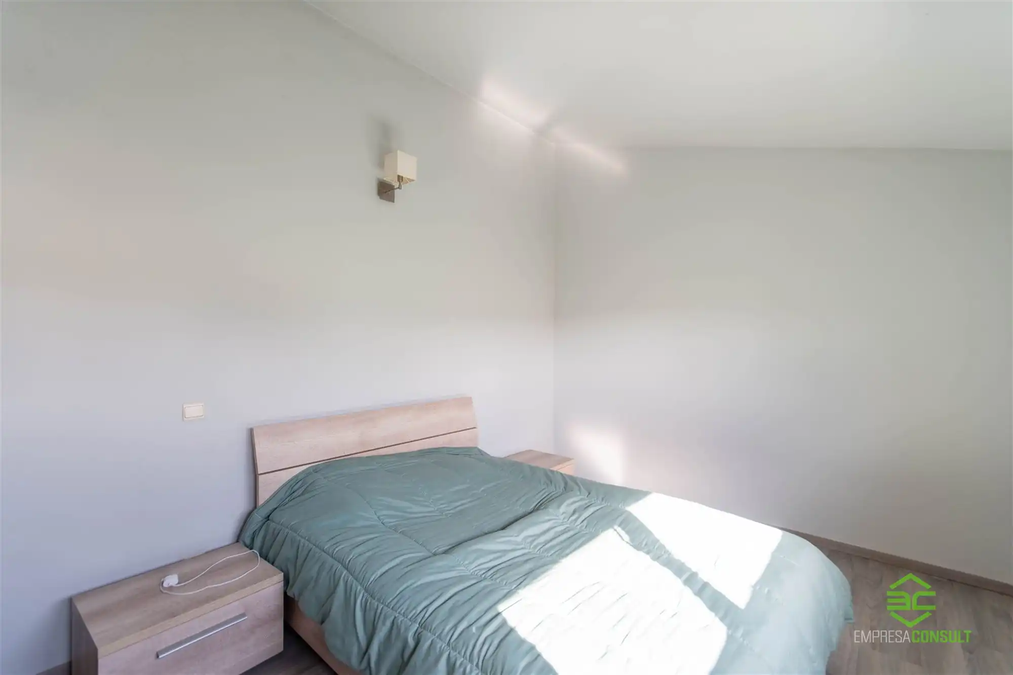 Rustig gelegen gezinswoning met 3 slpk in Donk! foto 8