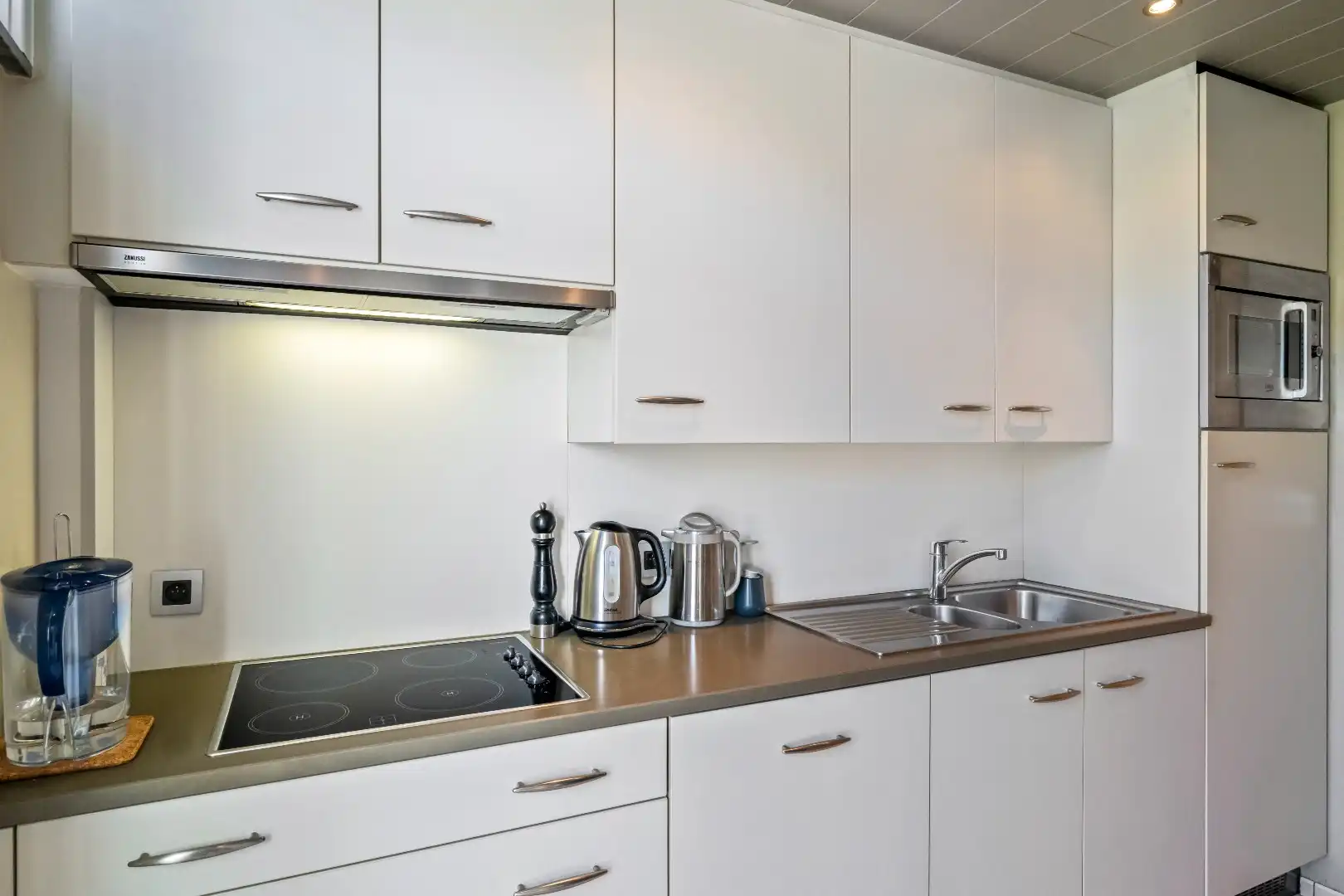 Ruime bel-étage foto 7