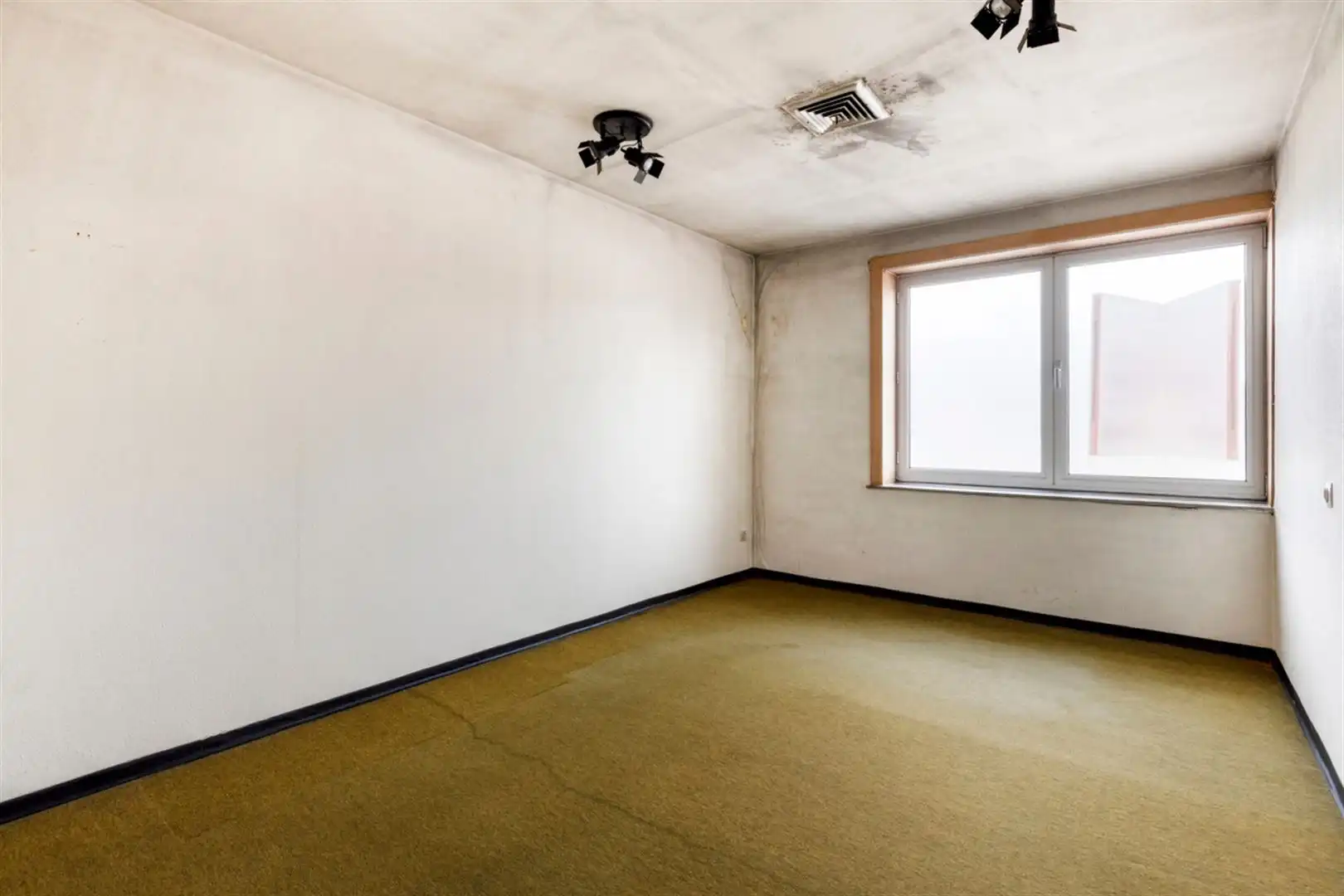 Knusse woning in deelgemeente Leupegem foto 25
