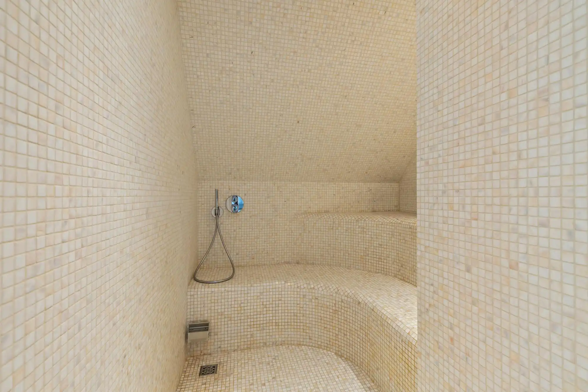 luxueuze villa op perceel van 2000m² te koop in Herentals foto 13