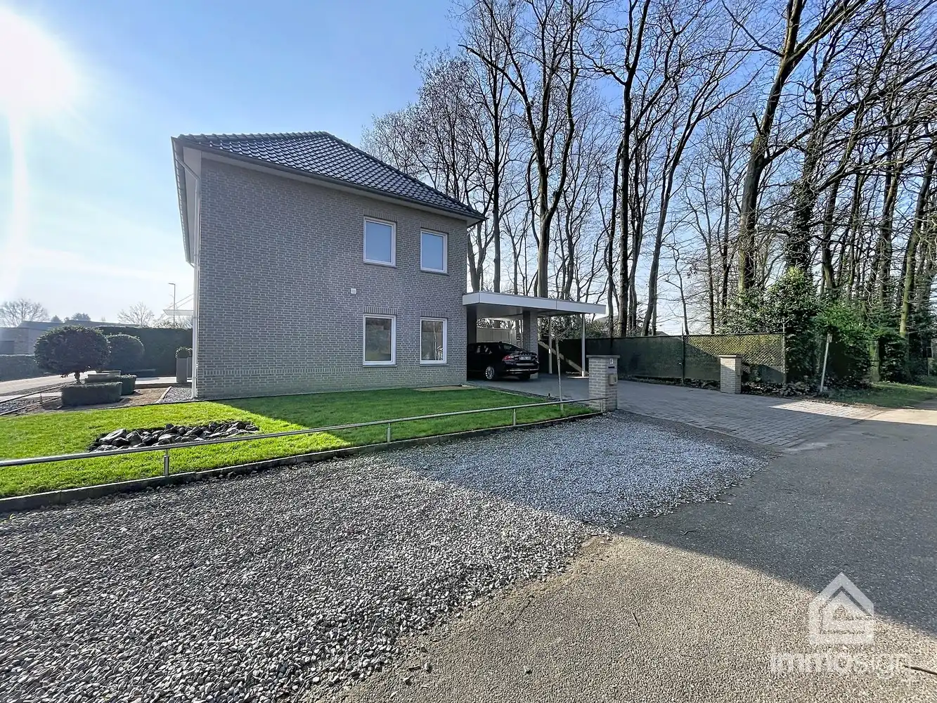 Instapklare gezinswoning in een uitzonderlijk rustige omgeving te Molenbeersel foto 3