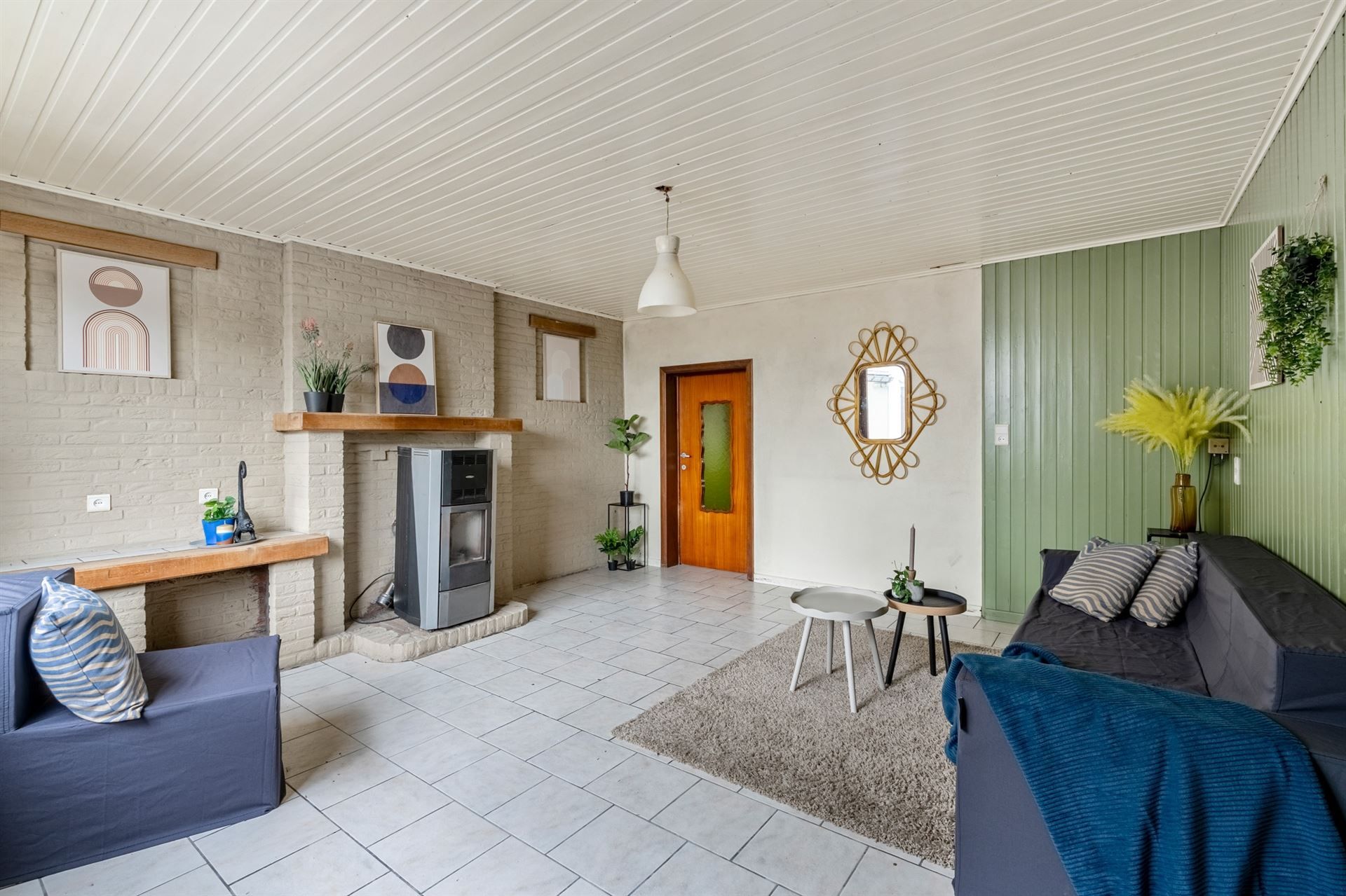 Renovatiewoning met tuin in groene omgeving. foto 8