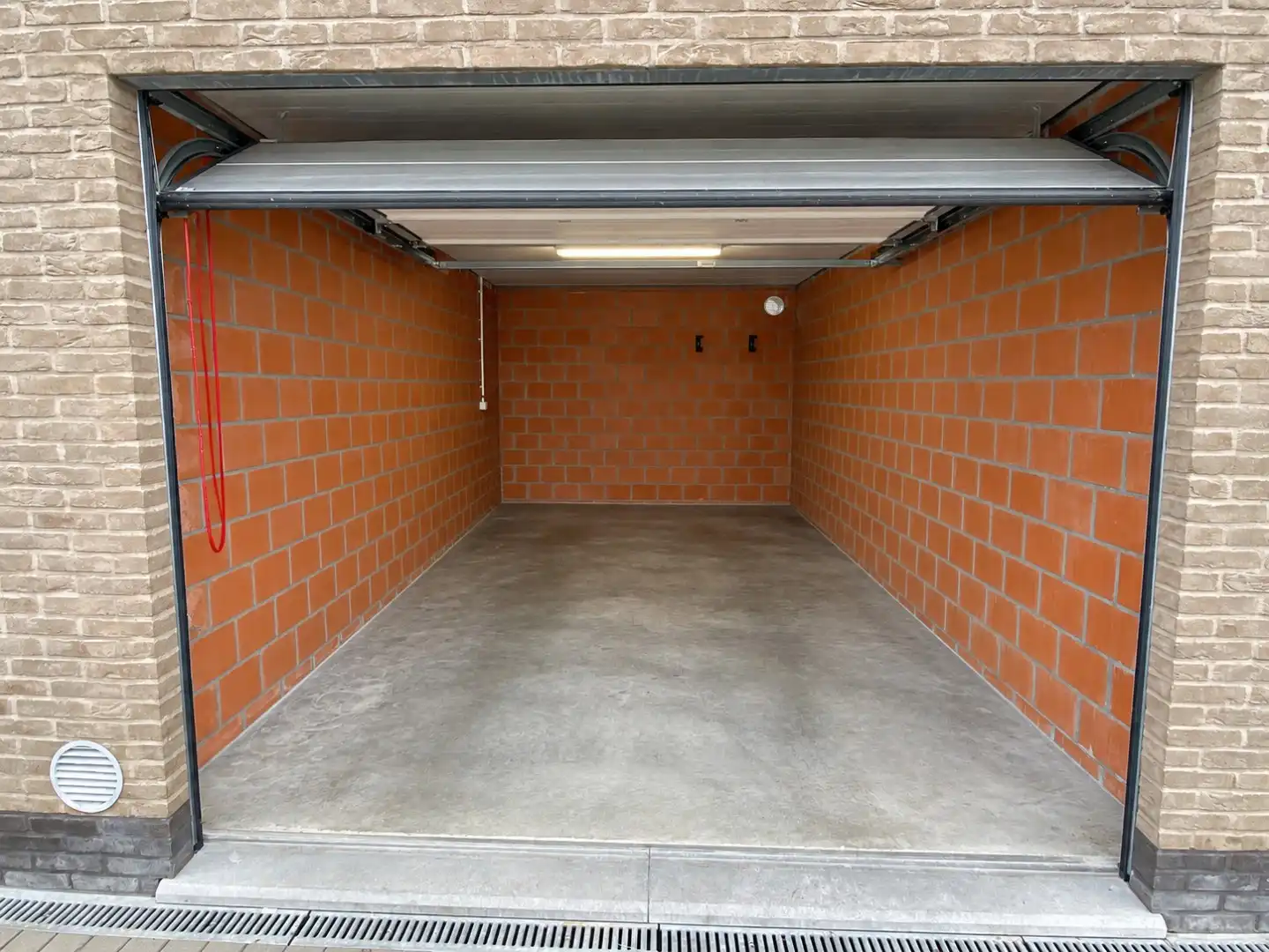 Energiezuinig appartement met twee slaapkamers te huur in Evergem foto 14