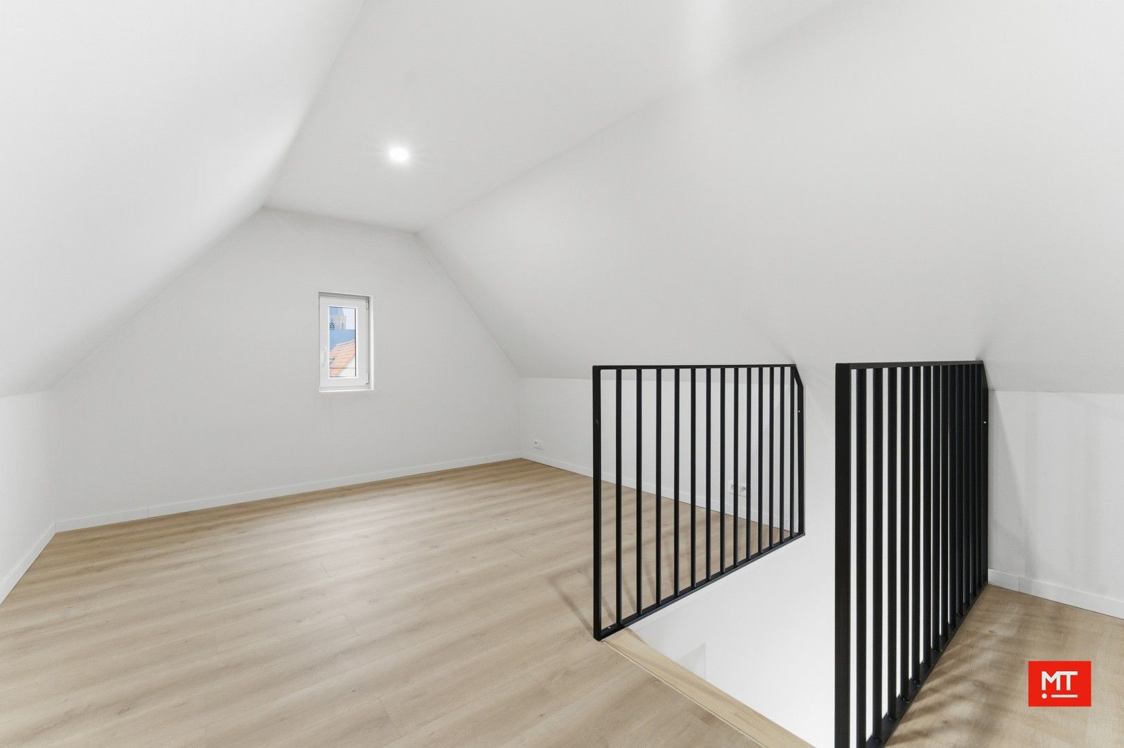 Landelijke, gerenoveerde woning met 3 slaapkamers en tuin in het rustige Poelkapelle foto 14