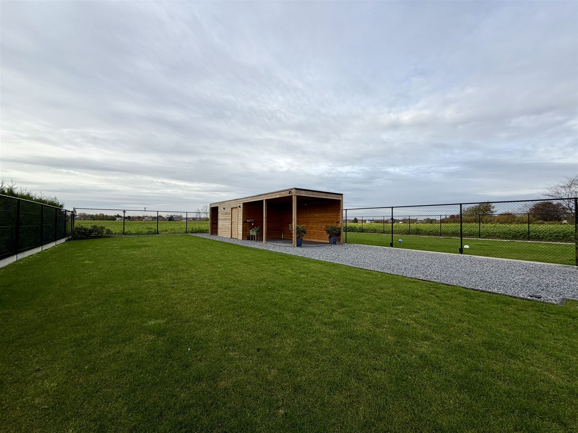 Hoogwaardig afgewerkte nieuwbouwwoning! foto 30