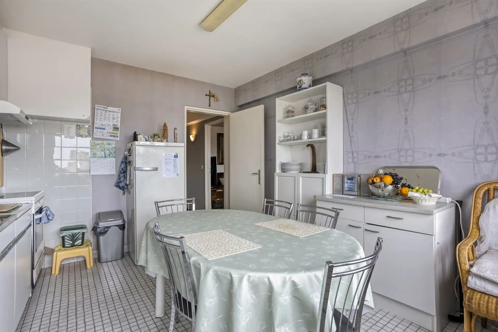 Zeer ruim, zonovergoten appartement met 3 slaapkamers! foto 11