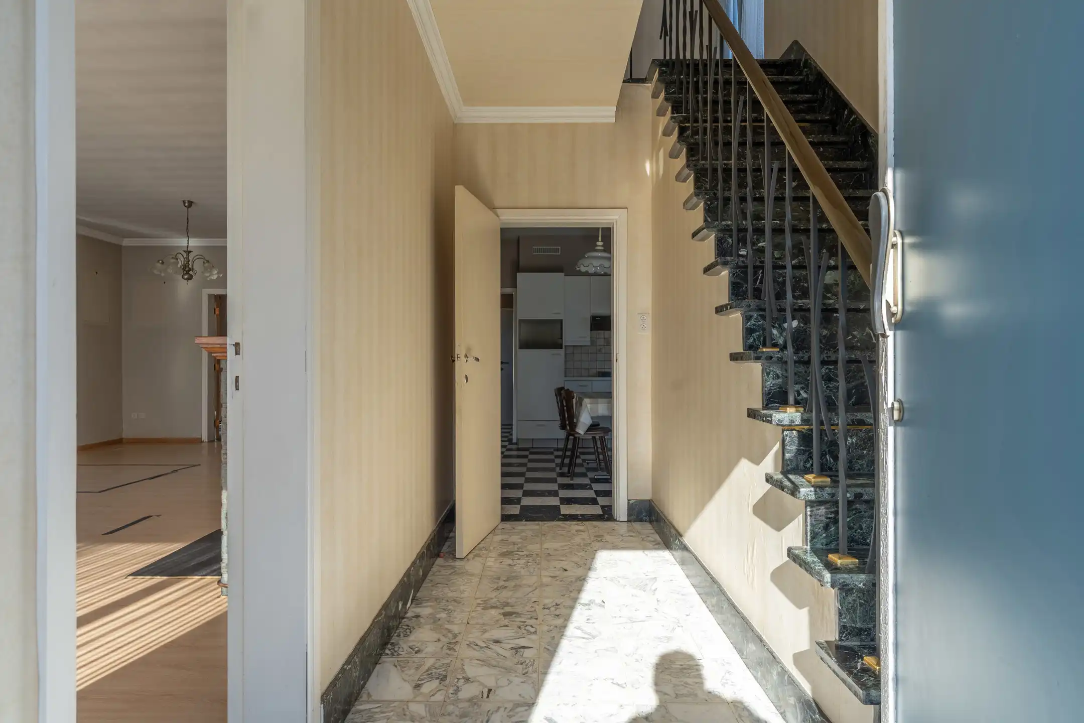 Te renoveren woning met veel potentieel te Kasterlee foto 4