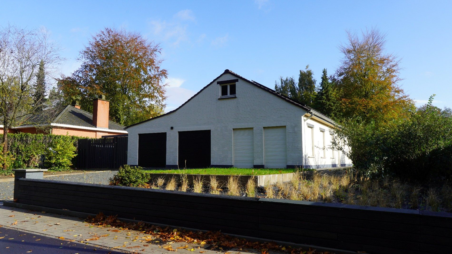 Volledig gerenoveerde bungalow met tuin en dubbele garage te Waasmunster foto 12