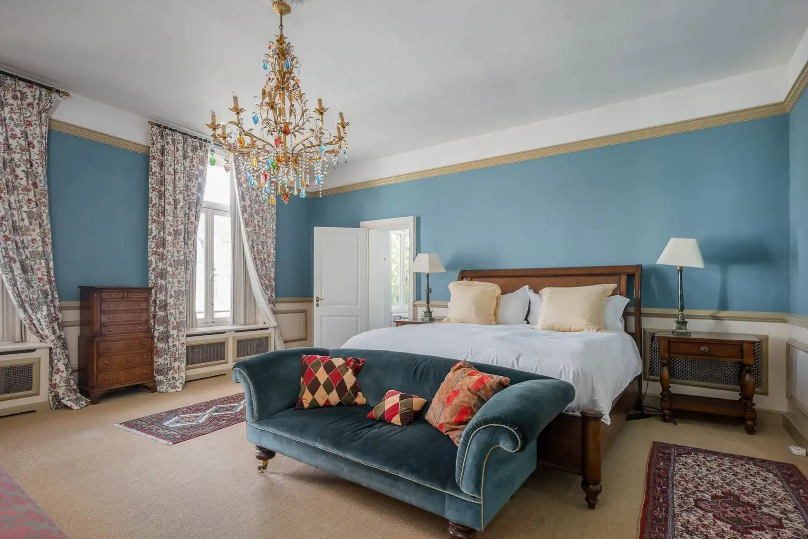 Monumentaal herenhuis aan de Brugse Reien foto 23