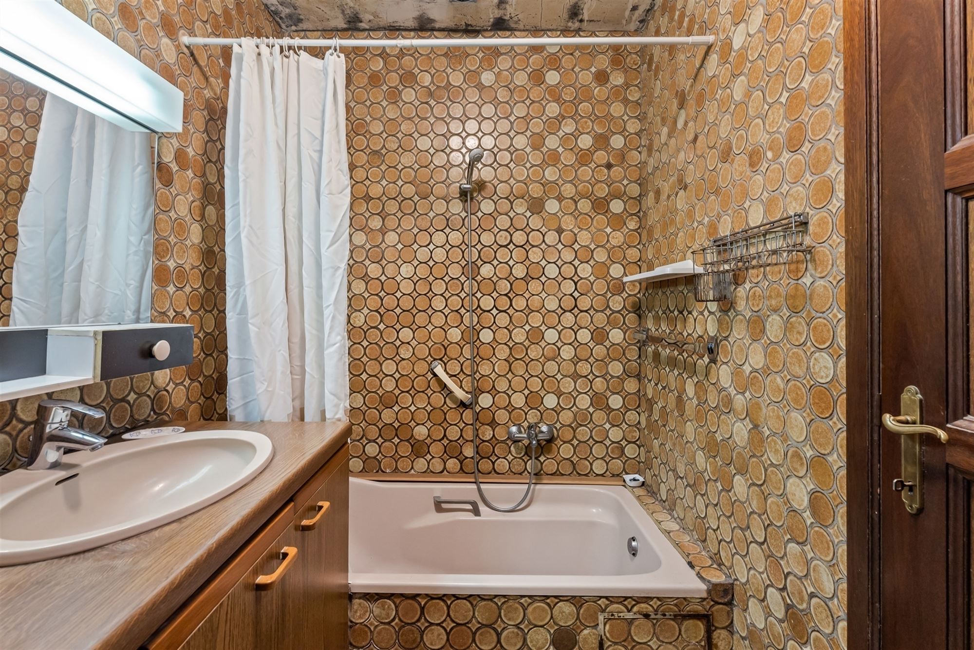 WONING MET GELIJKVLOERSE KAMER OP 950M2 foto 7