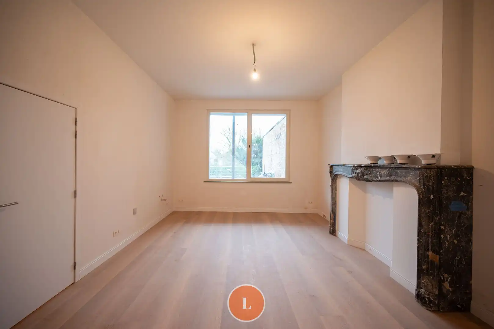 Handelspand/kantoor in historisch complex foto 4