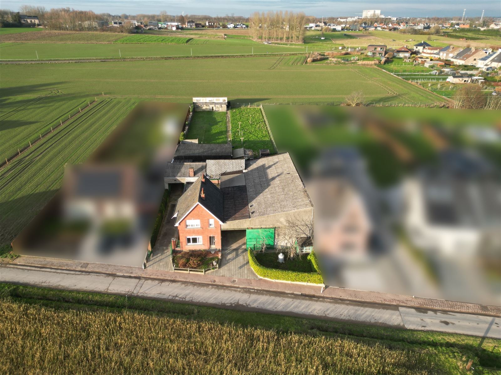 Hoofdfoto van de publicatie: Landelijke woning met eindeloze mogelijkheden!