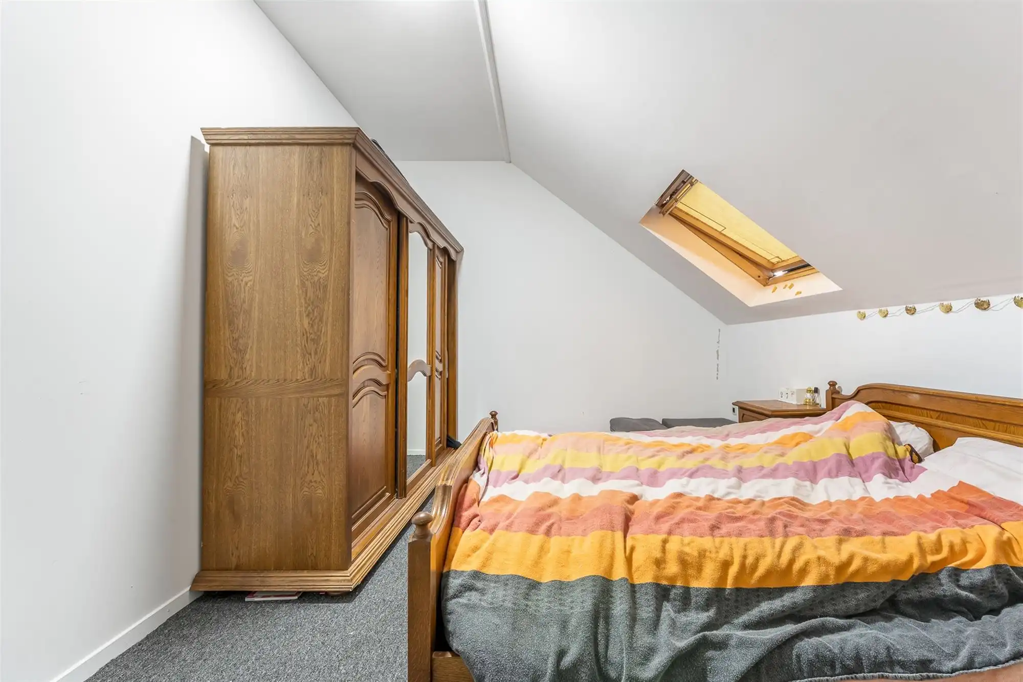 HANDELSHUIS MET RUIM HANDELSPAND EN 2 WOONENTITEITEN OP PERCEEL VAN 9A68CA TE KOERSEL foto 24