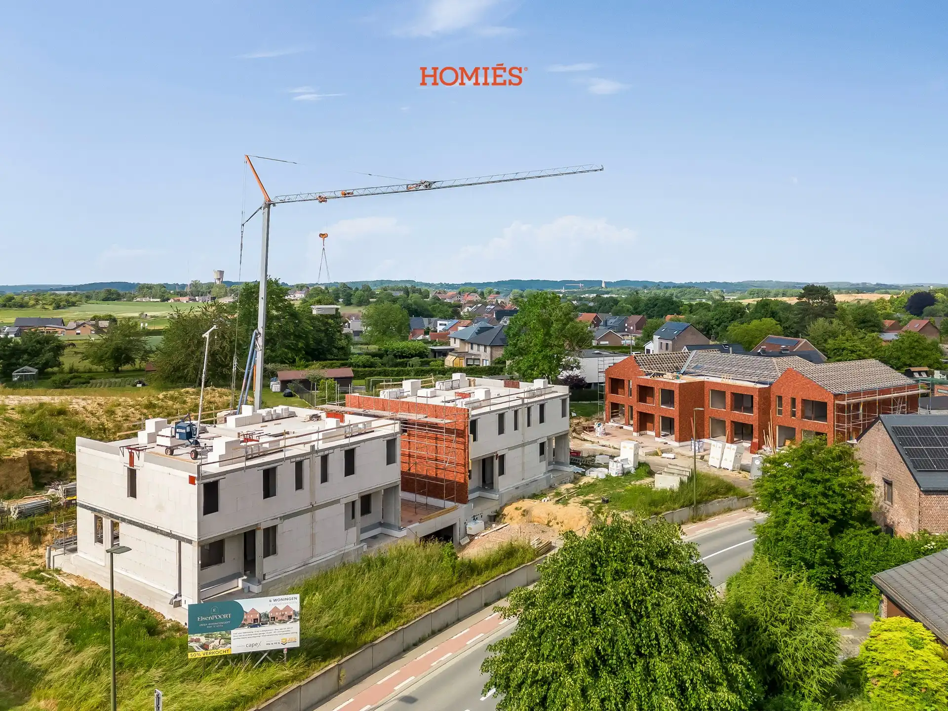 Urban villa in groene omgeving foto 15