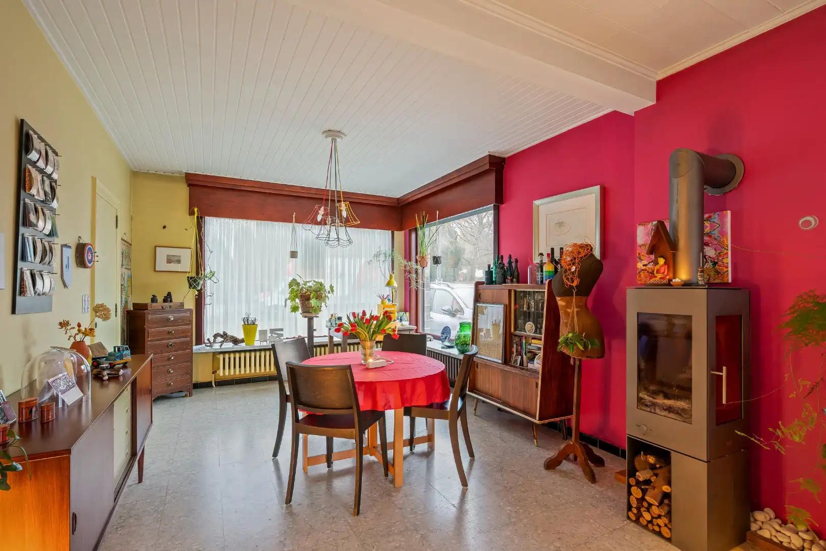 Ruime halfopen woning met 3 slaapkamers en zuidgerichte tuin in Roeselare foto 6