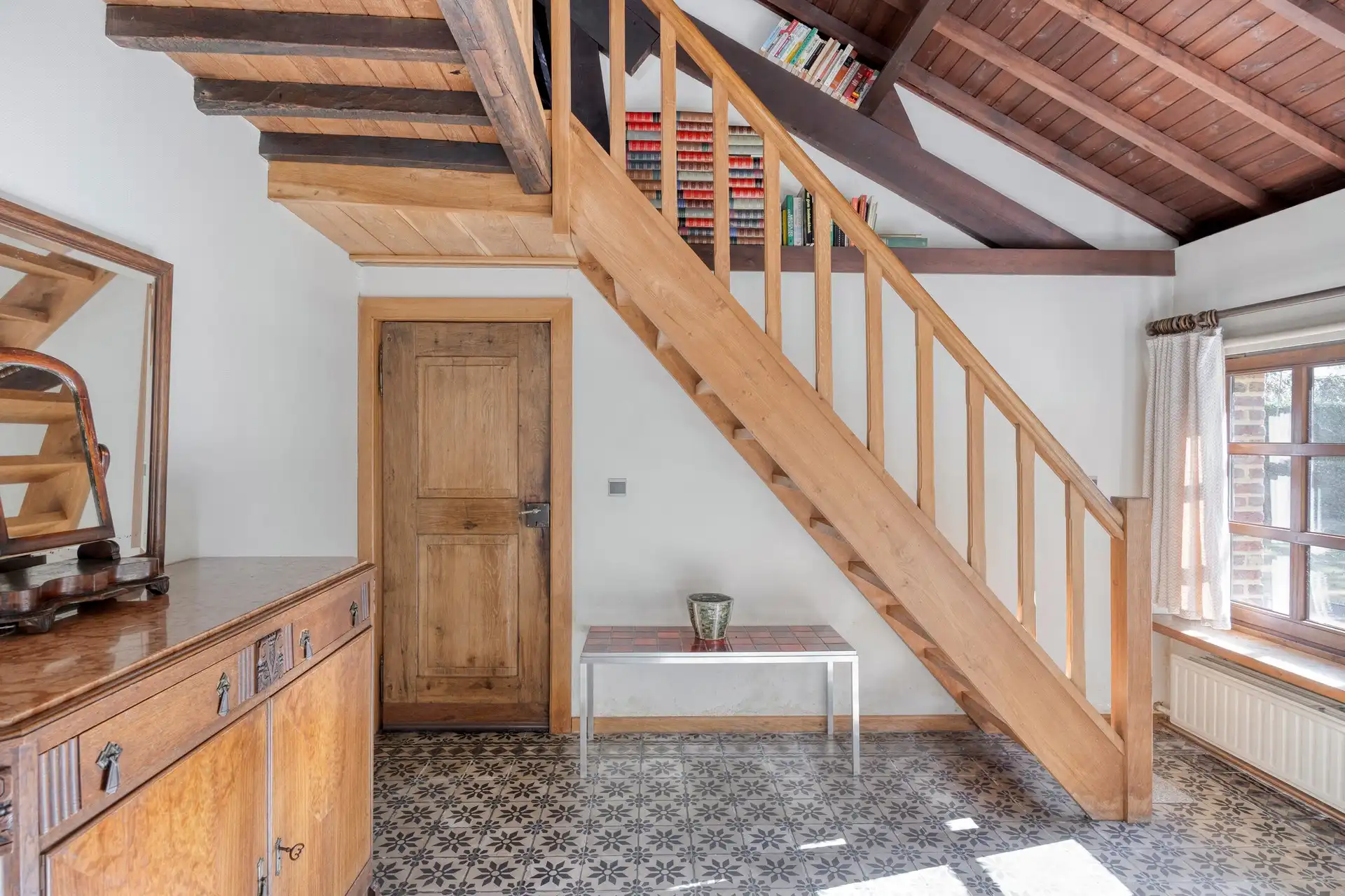 Charmante, te renoveren woning met karakter, binnenkoer en tal van mogelijkheden in Godsheide foto 8