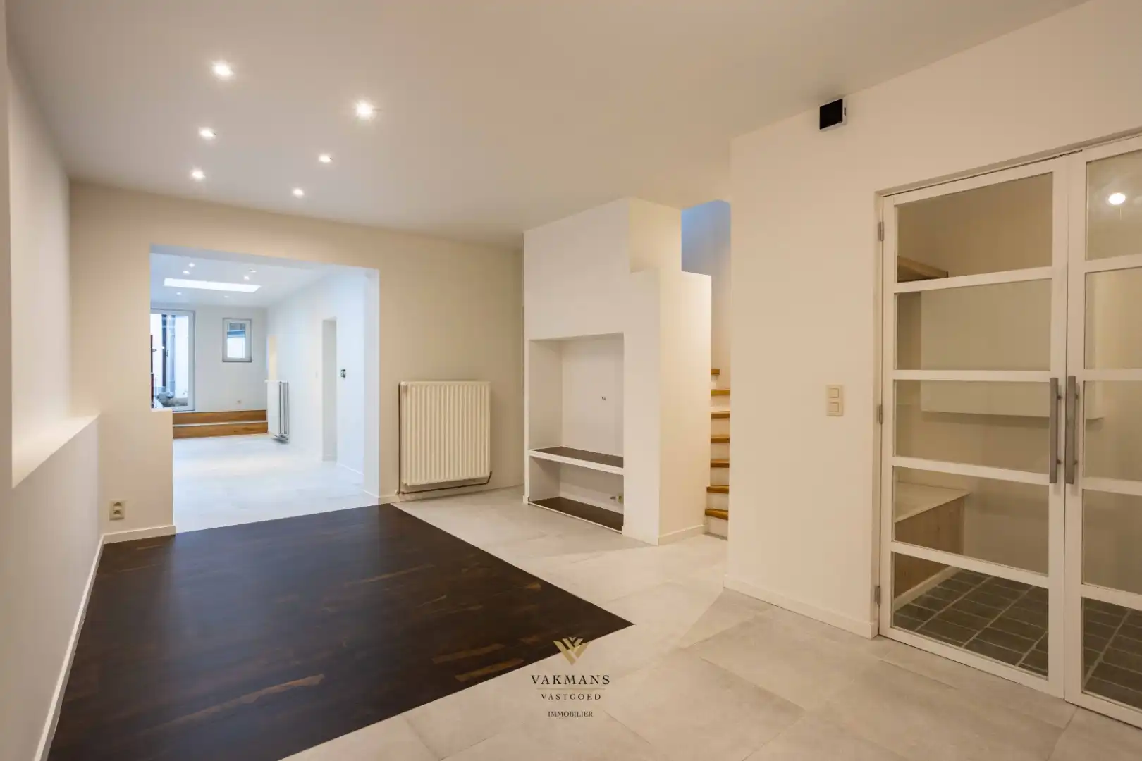 Prachtige gerenoveerde woning met 3 slaapkamers en tuin foto 12