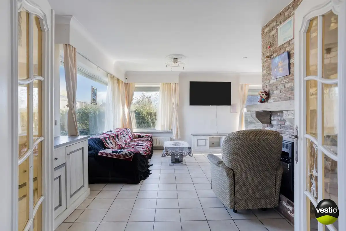 RUIME OPEN BEBOUWING (OB) MET 3 SLAAPKAMERS, GARAGE EN KELDER OP HOEKPERCEEEL VAN 6A67CA. foto 10