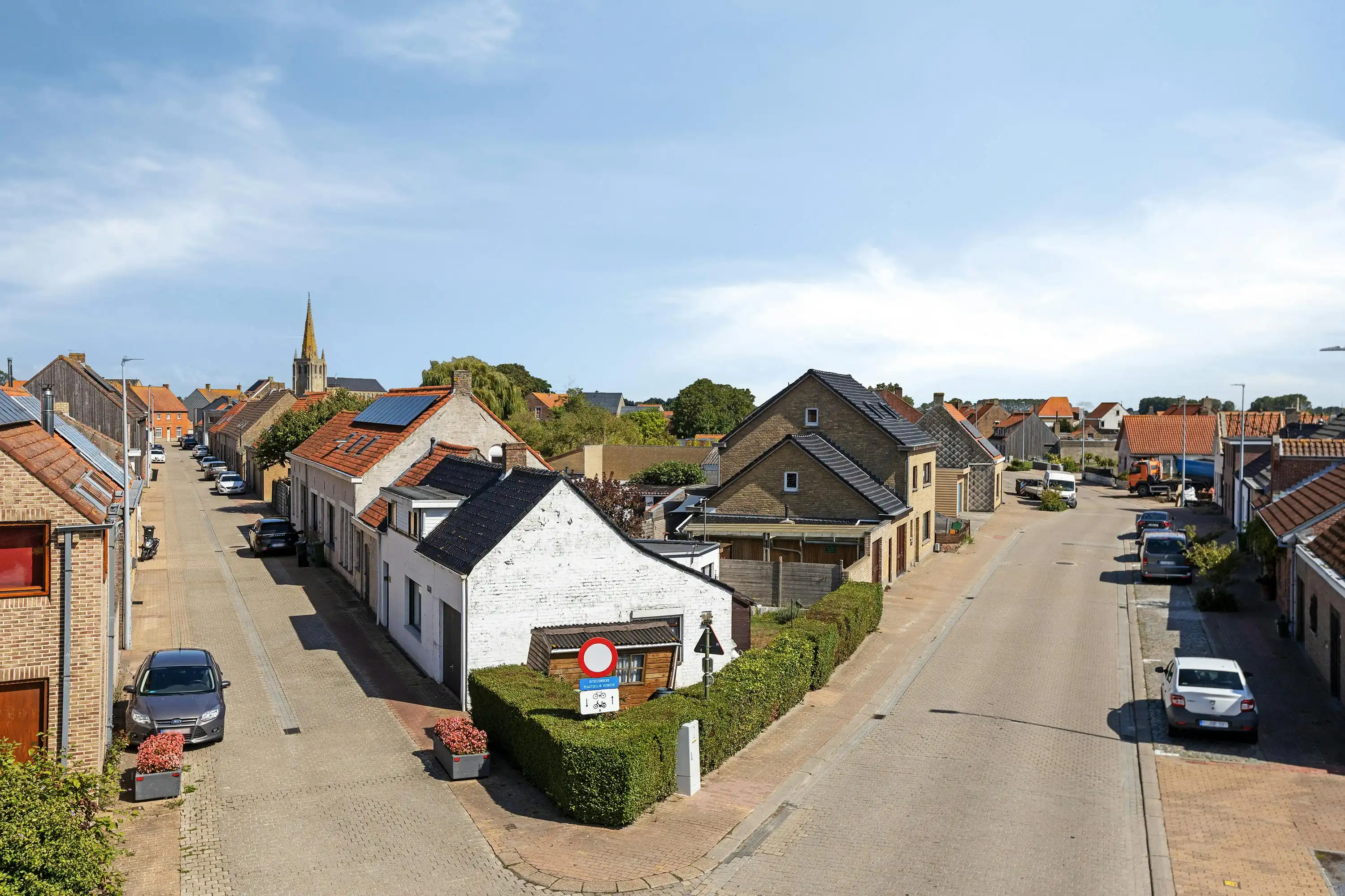 Halfopen bebouwing te koop in Bulskamp. foto 2