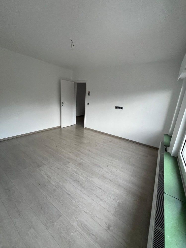 Mooie gezinswoning foto 11