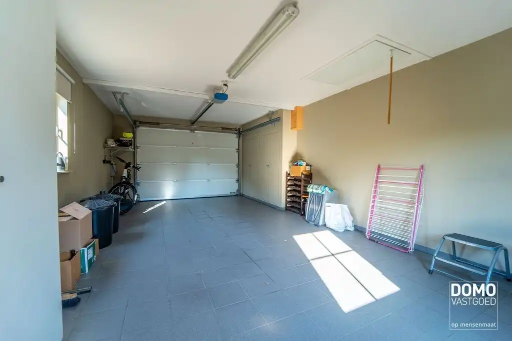 Ruime villa met paardenaccommodatie en wedstrijdstal gelegen te Herk-de-Stad - EPC-label: B - Bewoonbare vloeroppervlakte: 296m² foto 23