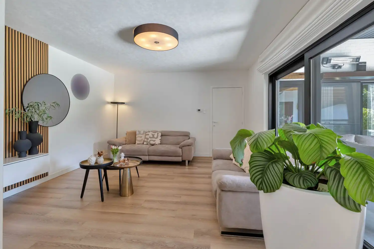 Uitzonderlijke, instapklare woning in Gellik waar stijlvol gelijkvloers wonen en hedendaags comfort samenkomen tot een uniek geheel! foto 9