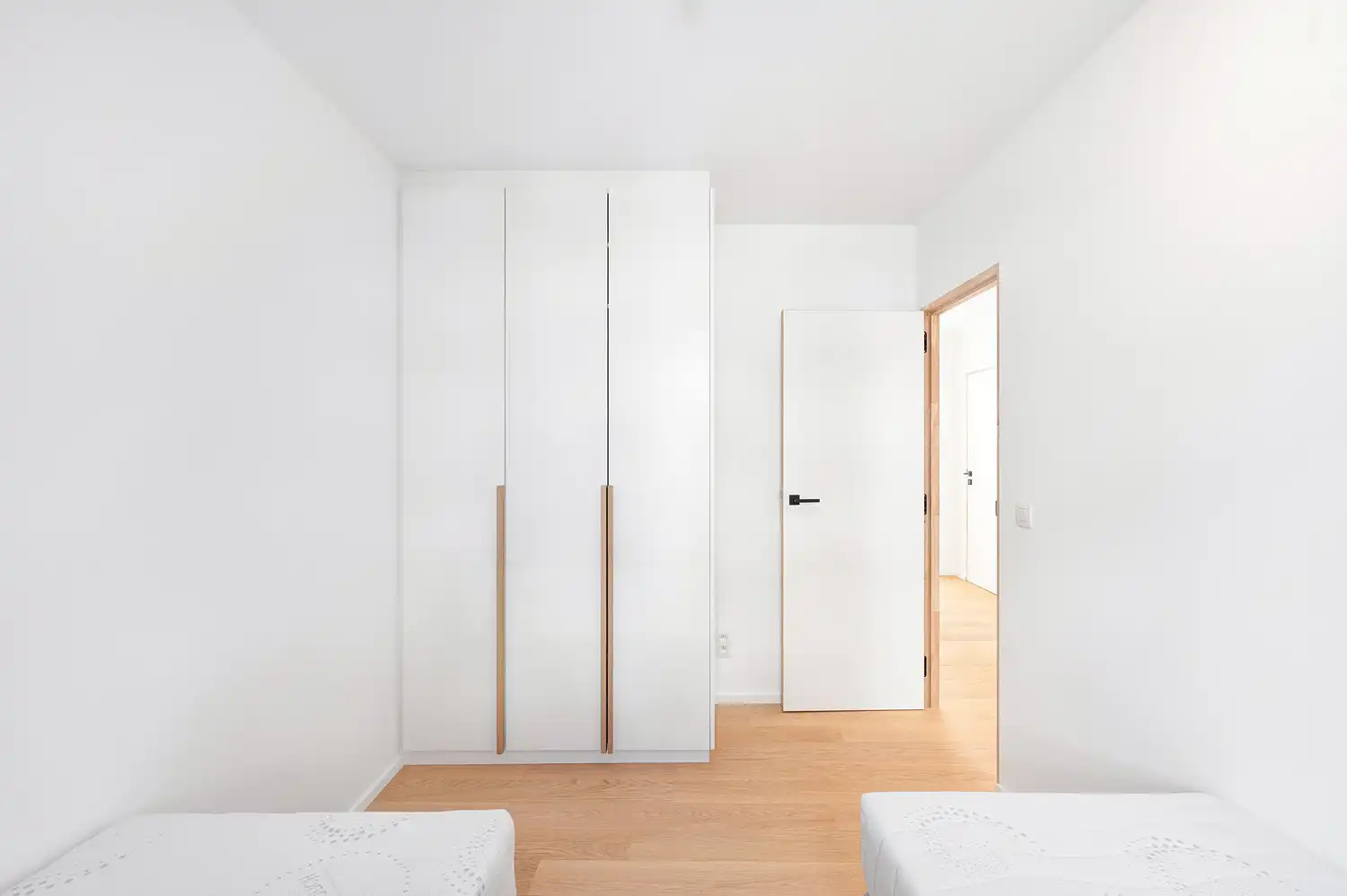 Uitzonderlijk duplex appartement met 4 slaapkamers en groot terras net achter de Zeedijk in Duinbergen foto 18