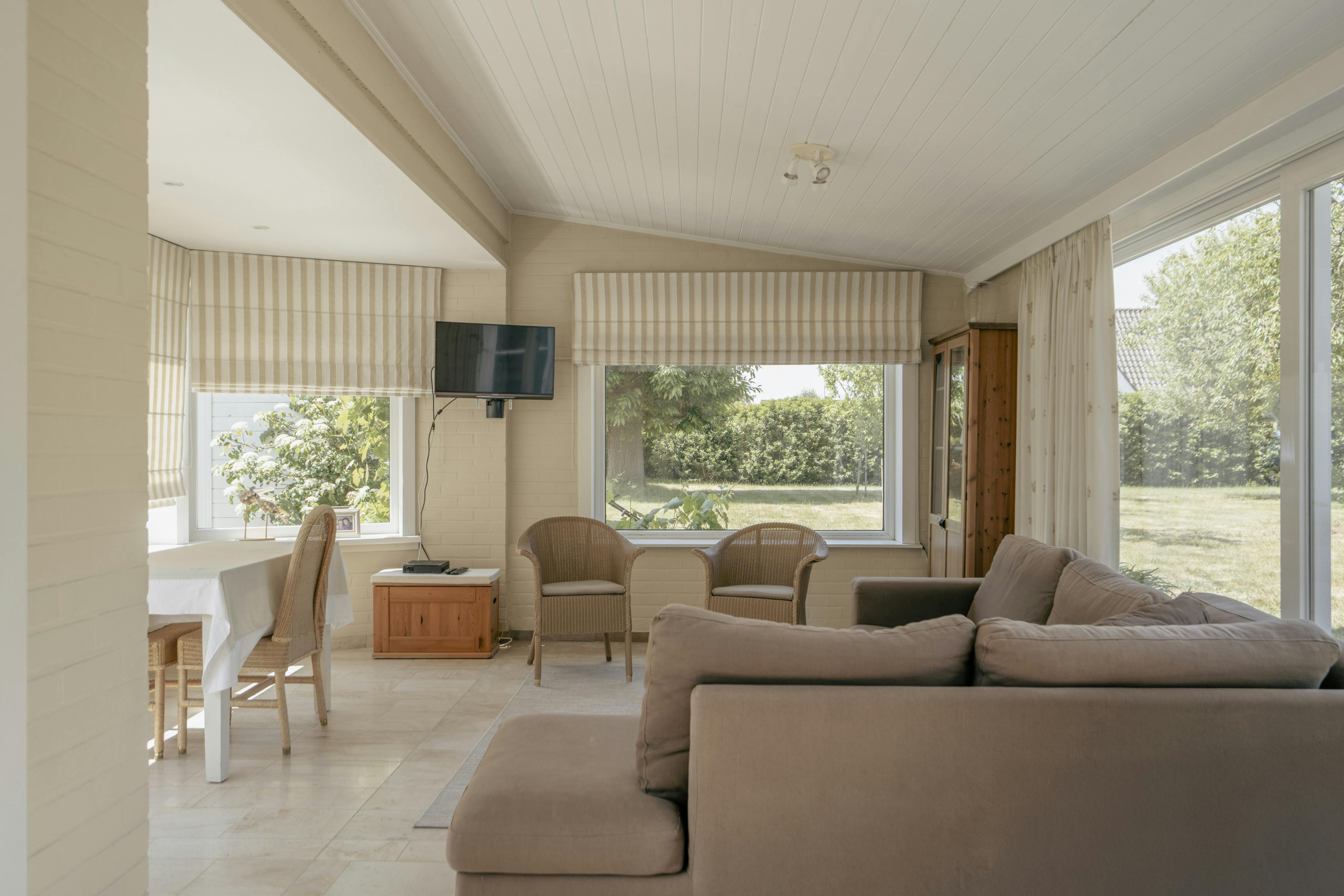 Unieke villa te koop op topligging in hartje Waregem  foto 9