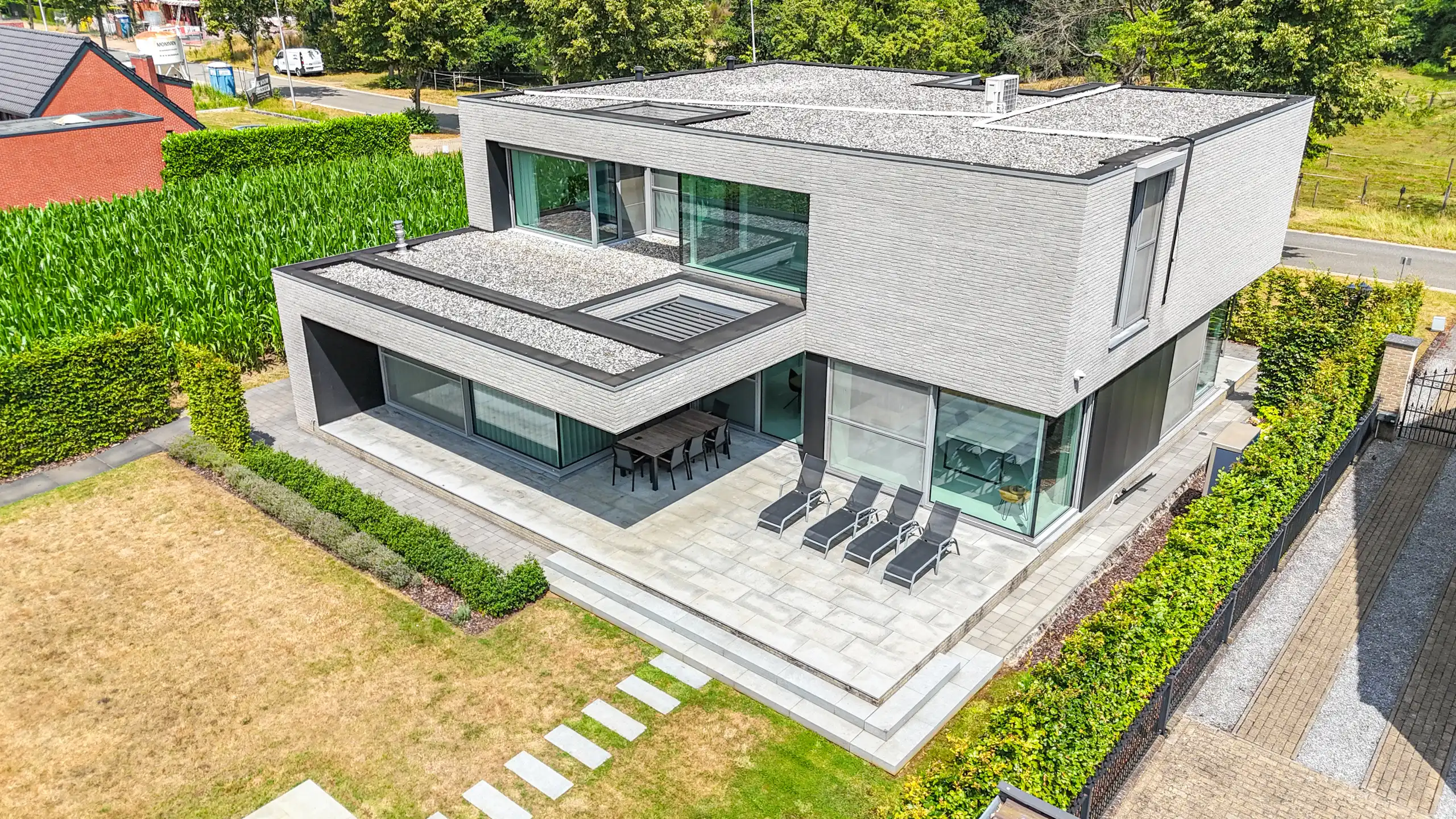 High-end instapklare woning met 4slpk, zwembad + terras! foto 42