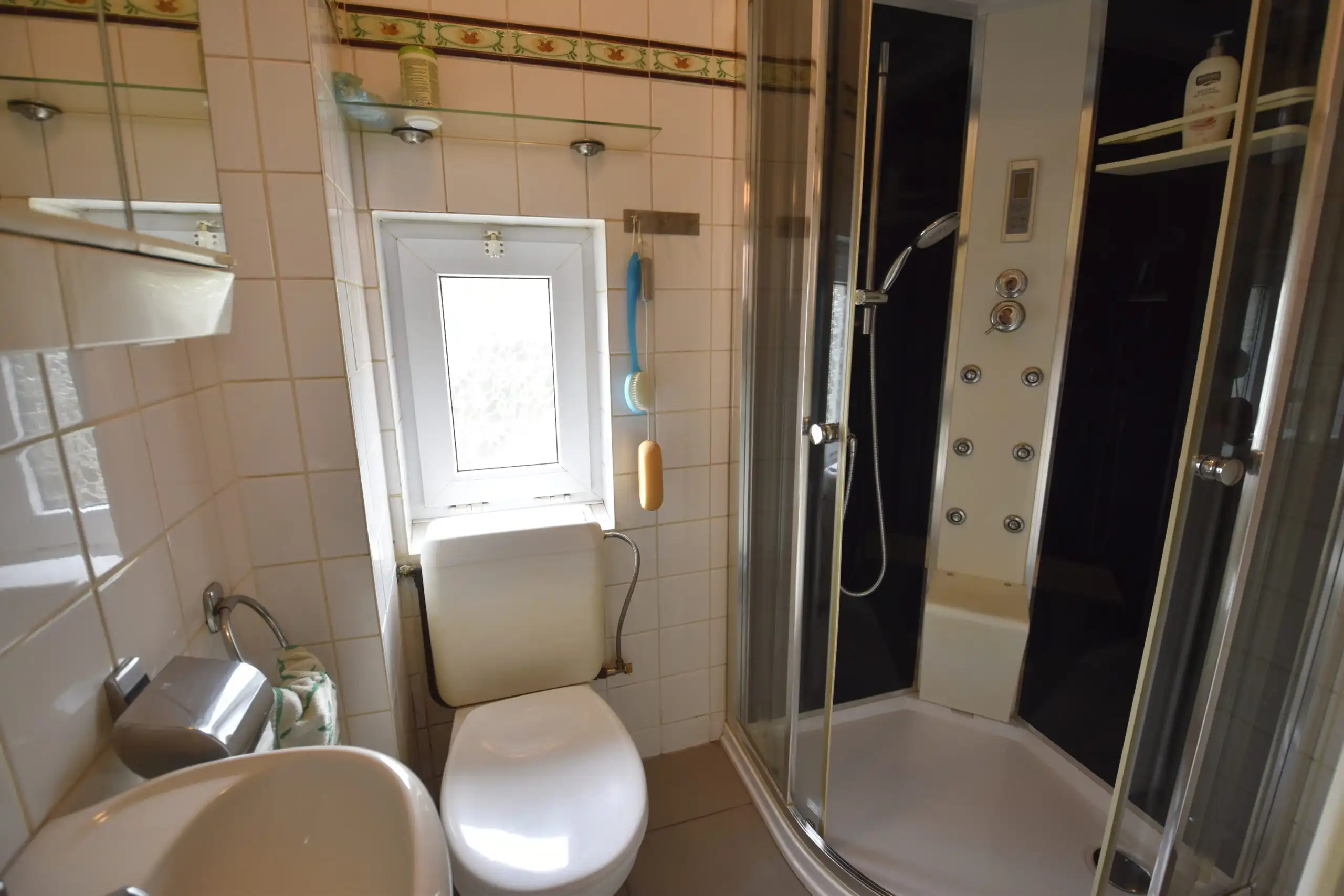 Woning met magazijn en 3 slaapkamers in Meerdonk foto 12