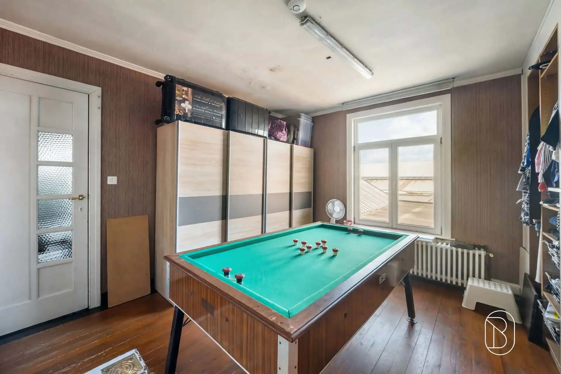 Bezoekmoment 10/09 van 16u30-18u30! Karakterwoning met 5SLK, 2 garages en uitweg achteraan! foto 14