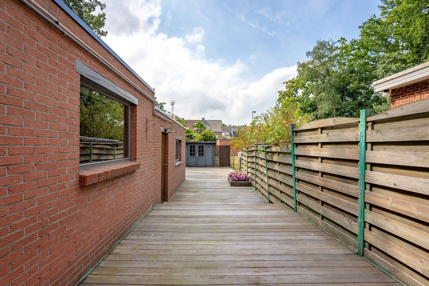 Woning met 3 slaapkamers en ruime tuin nabij het gemeentepark Kapellen! foto 15