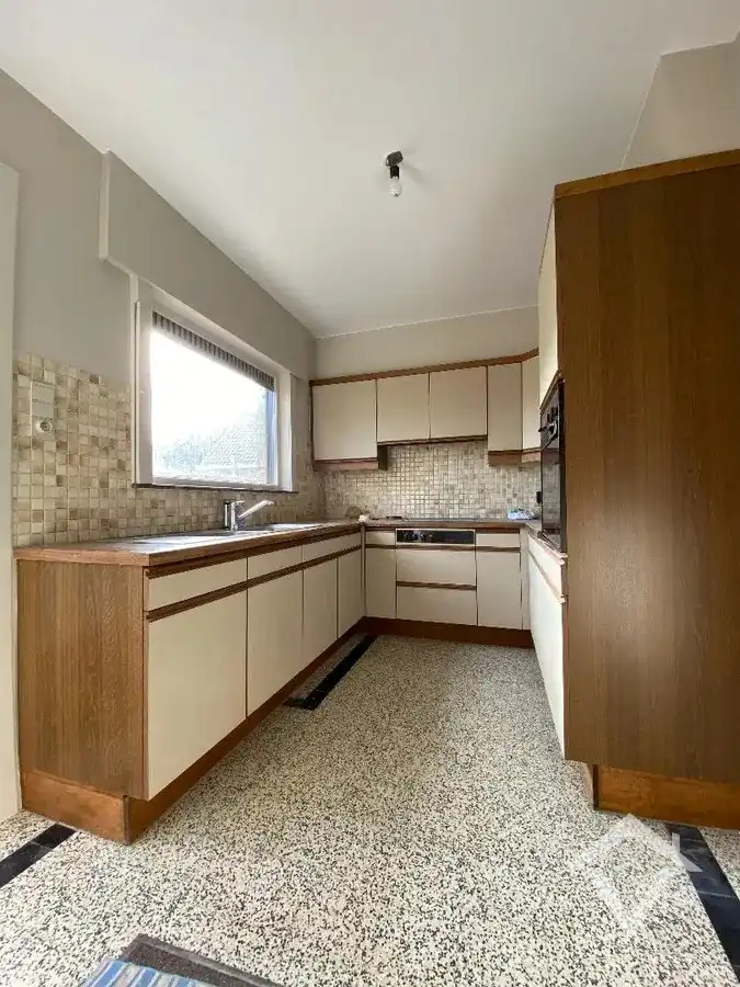 Alleenstaande woning met 3 slaapkamers en tuin te Koekelare foto 7