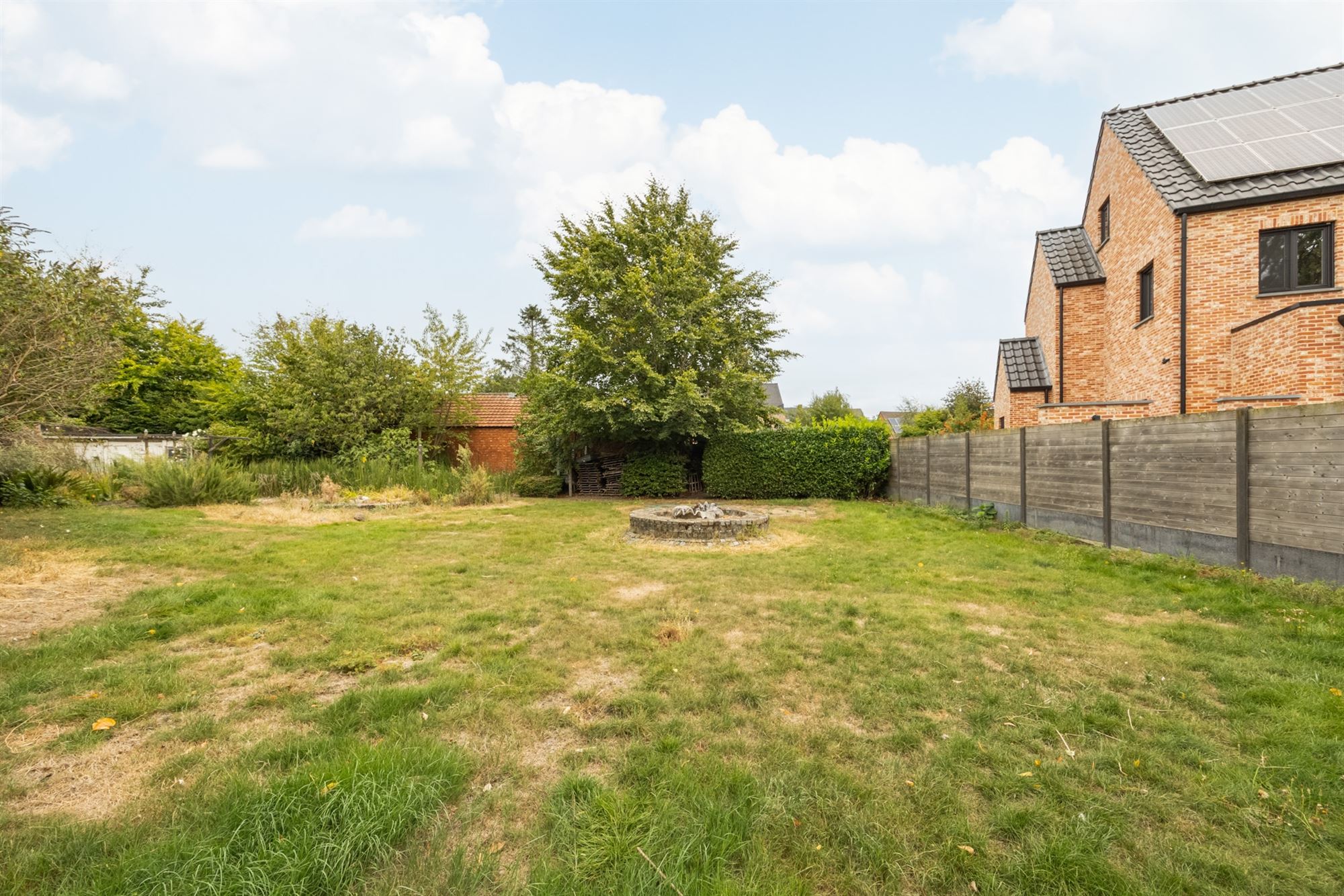 Lichtrijk op te frissen woning op 11a60ca foto 19