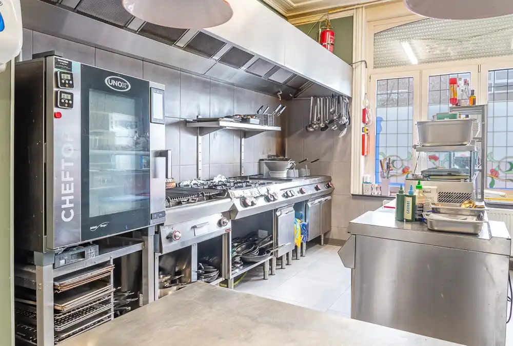 Brasserie met B&B Sint Pieter in het hart van Rekem foto 22