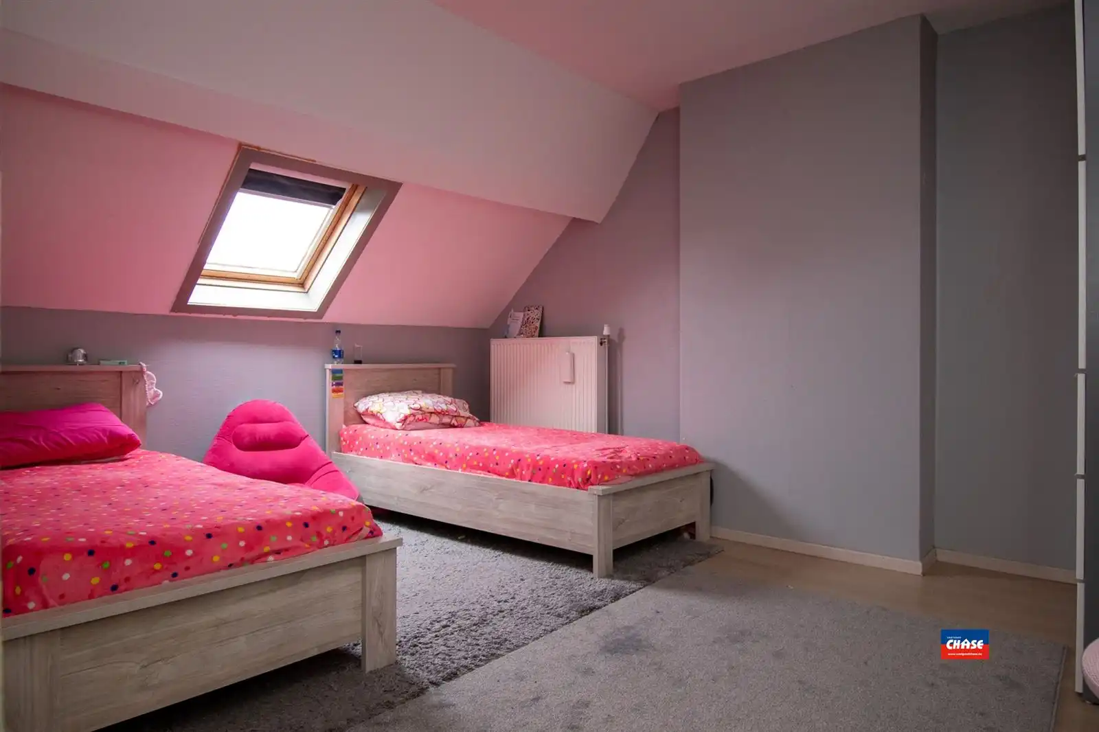 Ruime tweewoonst met mogelijk 9 slaapkamers en tuin foto 20