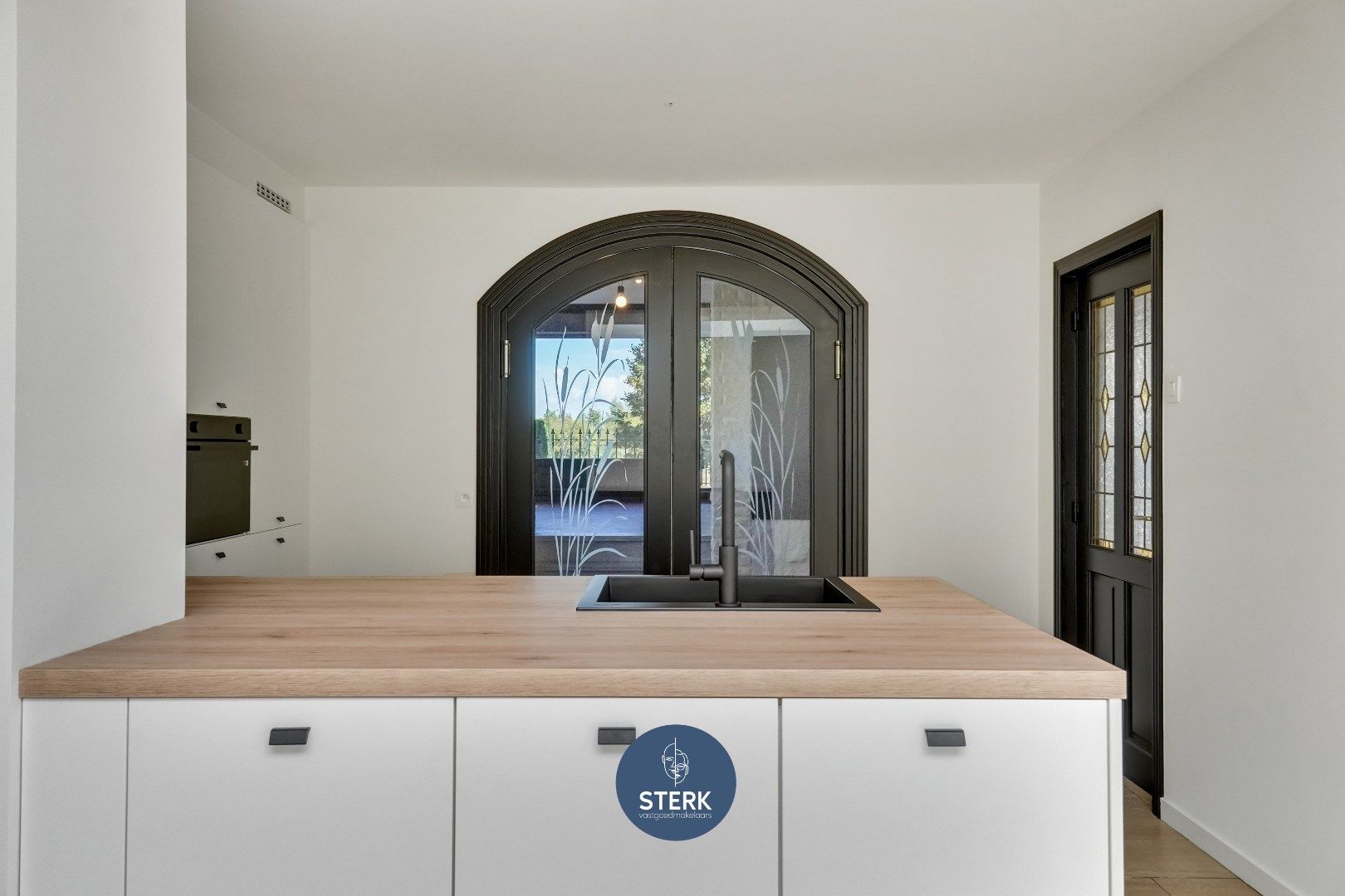 INSTAPKLARE GEZINSWONING MET EEN BEWOONBARE OPP. VAN 259 M² TE VELDWEZELT !  foto 9